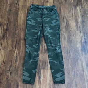 American Eagle Next Level Stretch Ultra High Rise